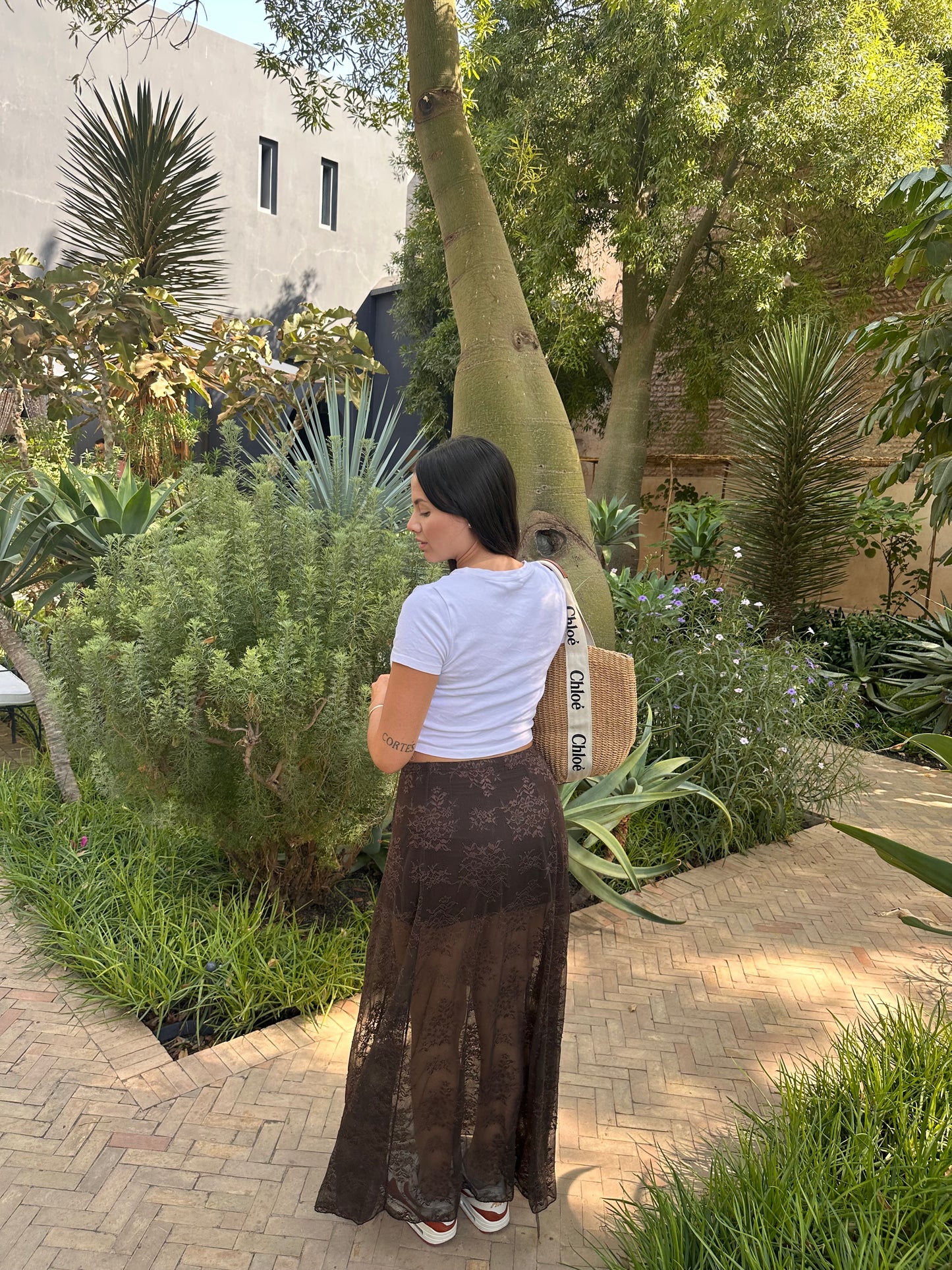 Falda encaje chocolate