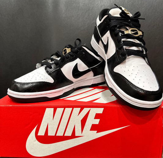 Nike Dunk Low Retro