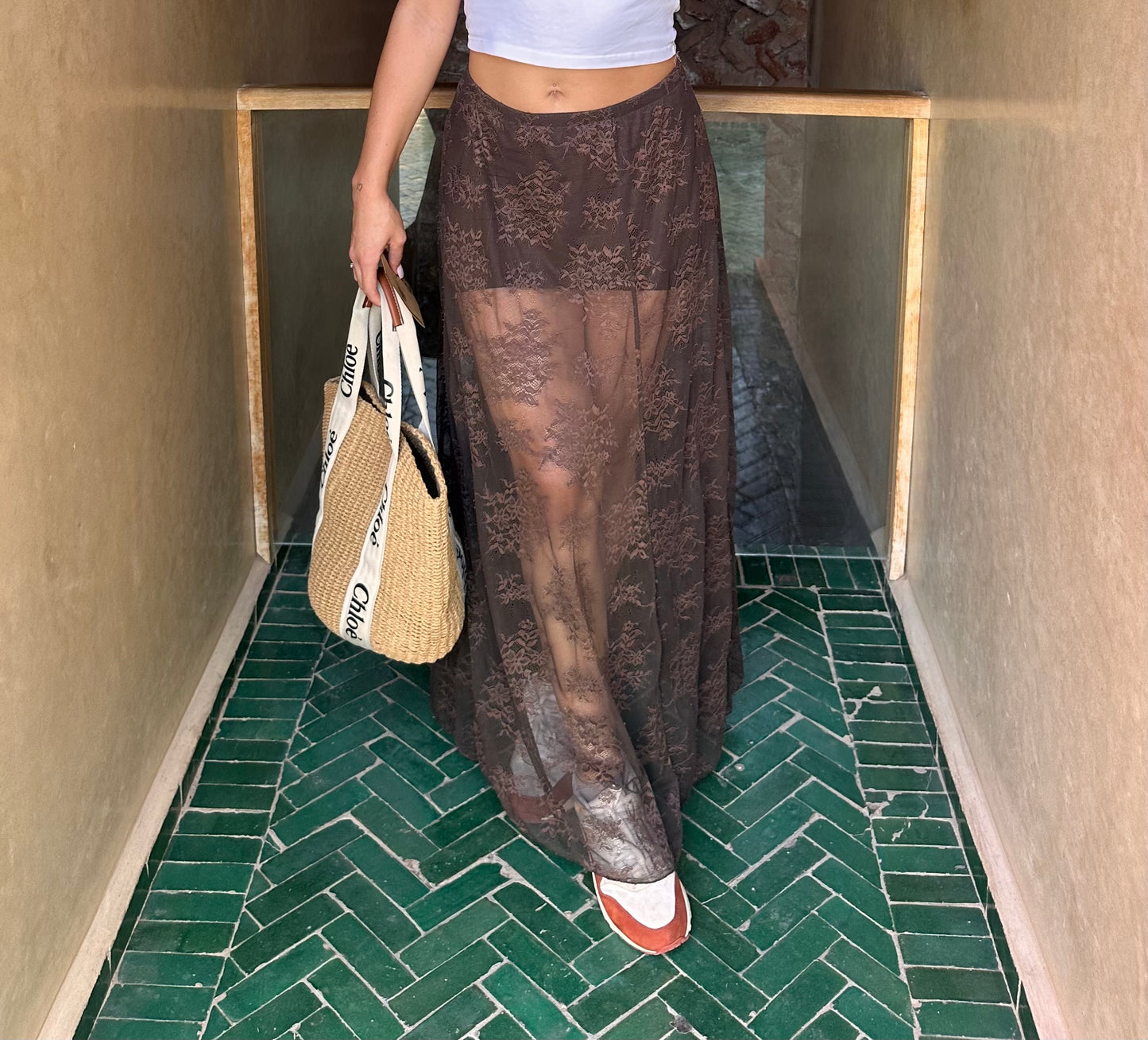 Falda encaje chocolate